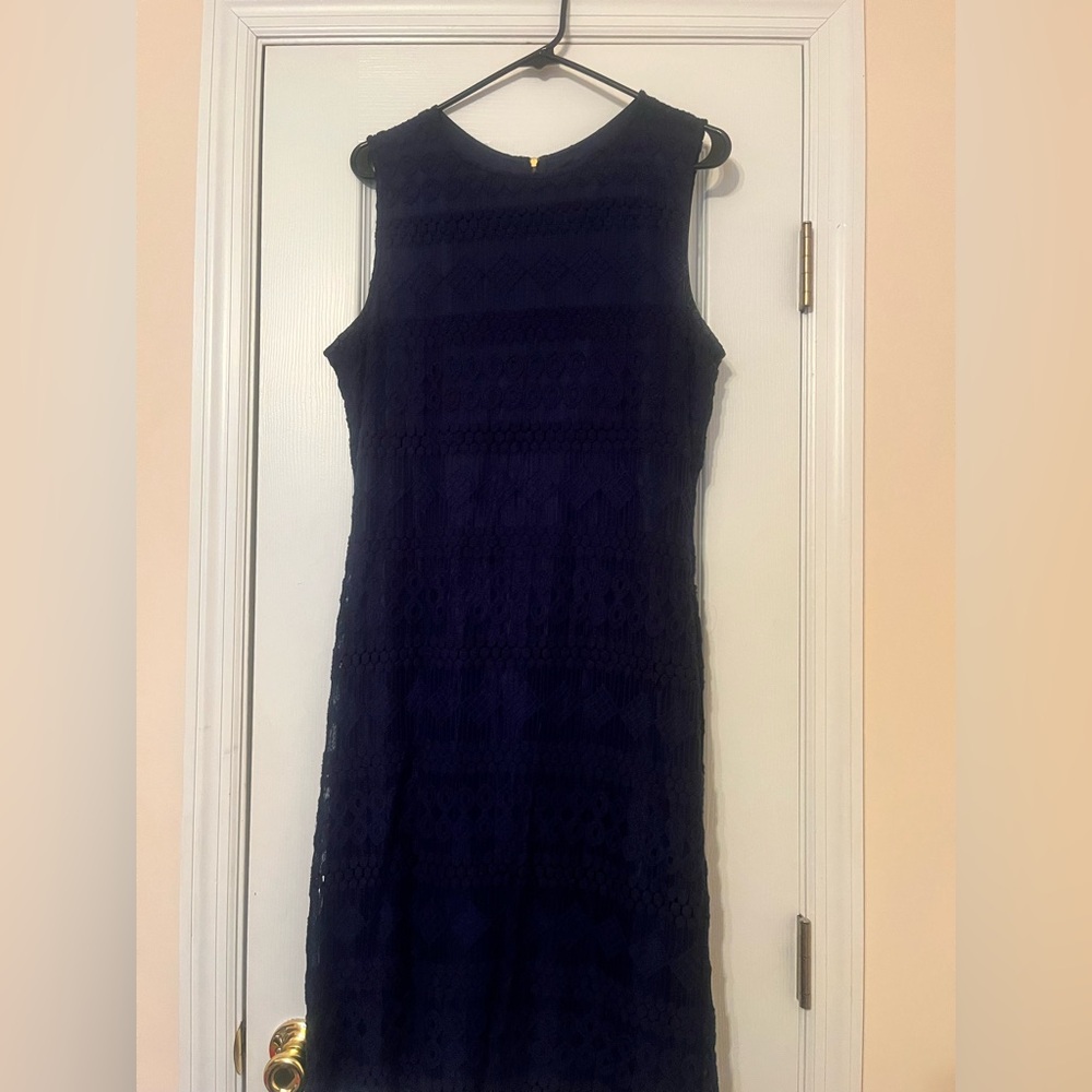 Elegant Navy Sleeveless Dress